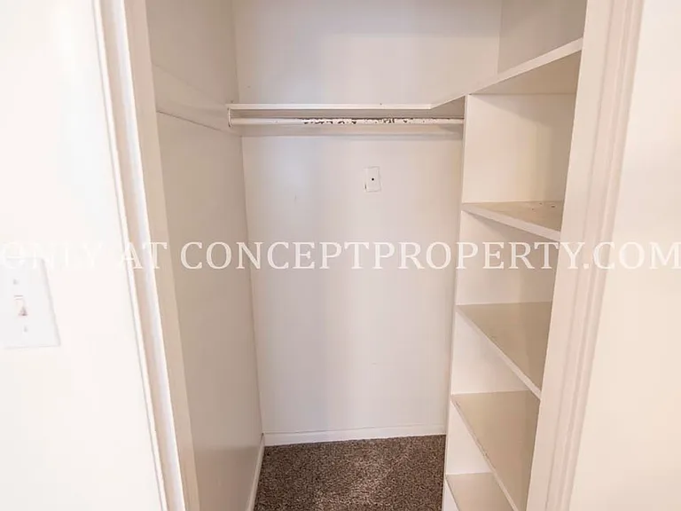 425 E 3rd Ave — Photo 23