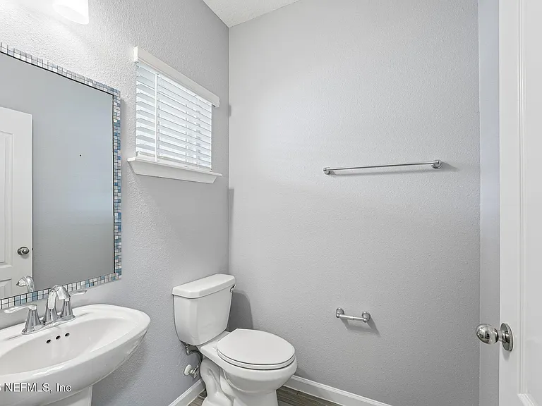 120 Appleton Ct — Photo 22