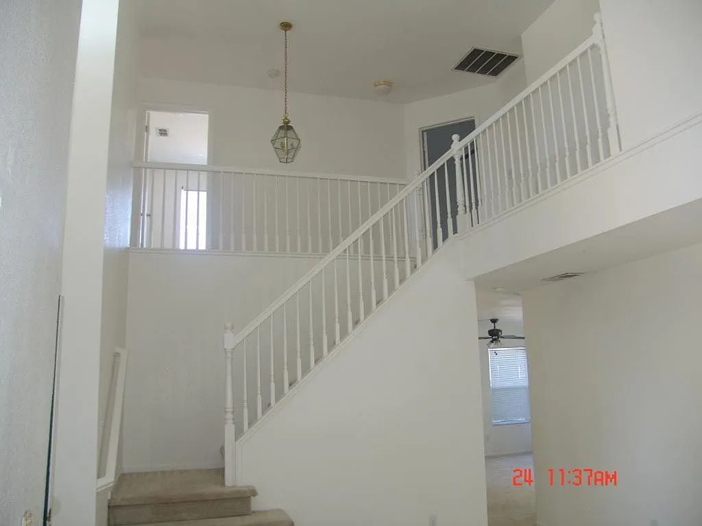 Basie Way 201 - 201 E — Photo 3