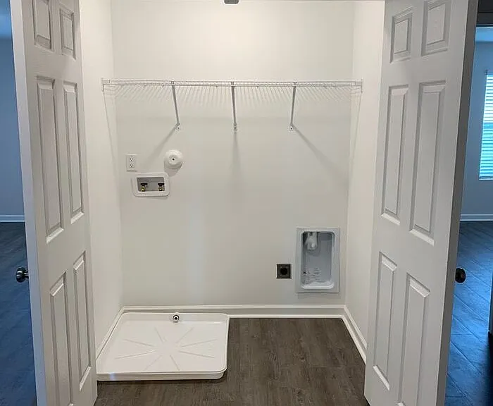 16357 Waterbury Ln — Photo 15