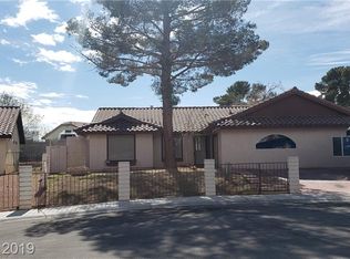 6445 Beechcrest Rd, Las Vegas, NV 89108