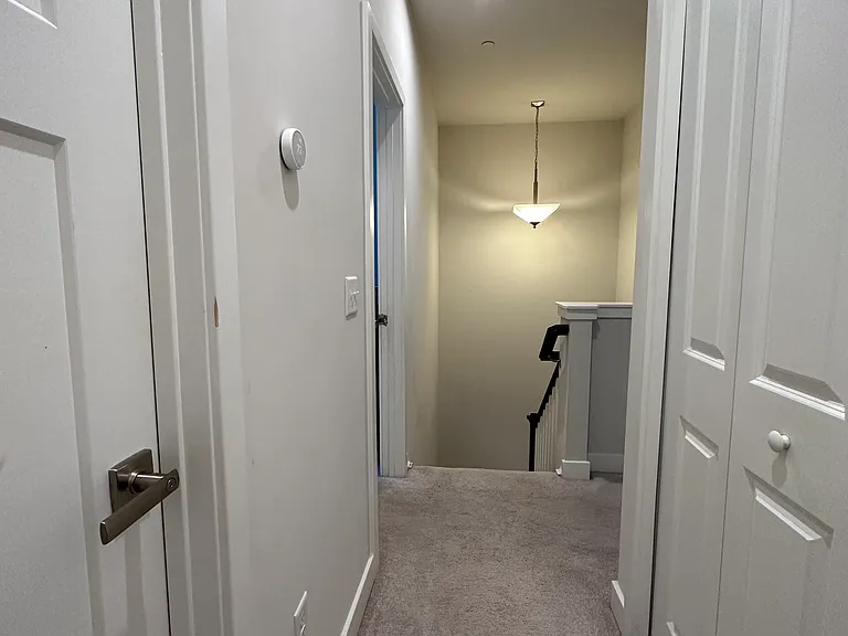 1085 Oglethorpe Dr — Photo 14