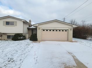 43608 Lombardy Dr, Canton, MI 48187
