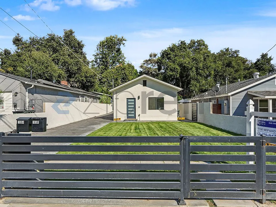 1668 Glen Ave