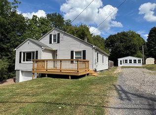 21 S Skaneateles St, Jordan, NY 13080