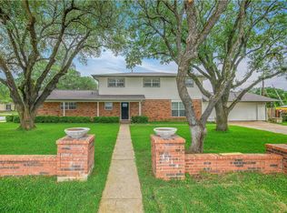 1314 Broadmoor Dr, Bryan, TX 77802