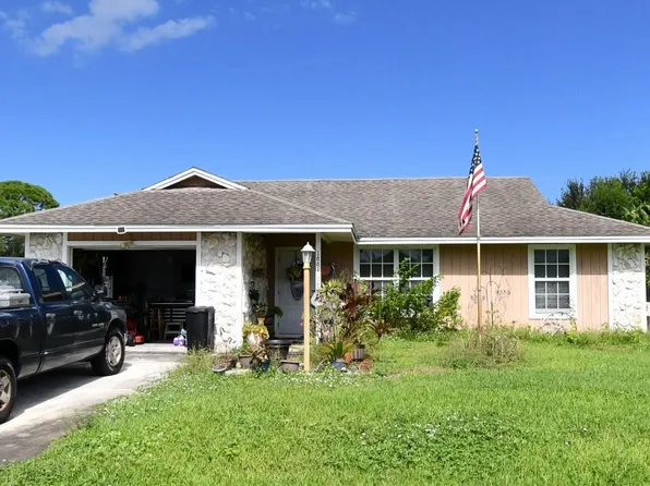 1661 SE Trumpet Ln, Port Saint Lucie, FL 34983