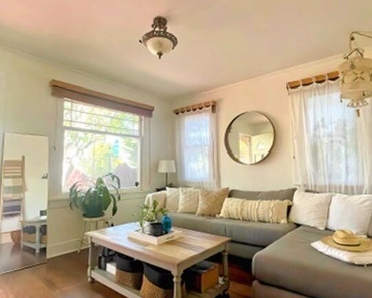 5th image of 2303 Dell Ave