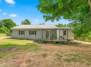 194 Cherry Dr, Lexington, NC 27292