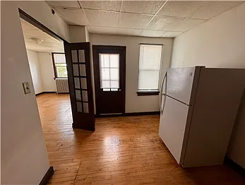 916 Milwaukee Ave #7 — Photo 2