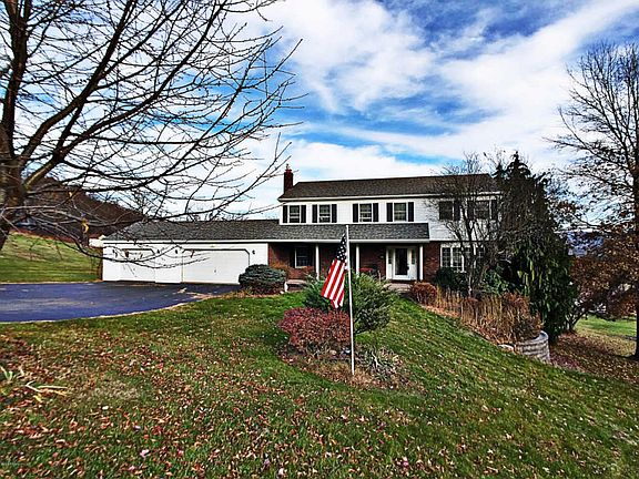 3rd image of 127 Klinger Dr