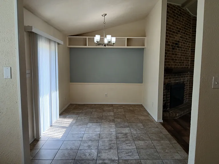 902 Rocky Creek Ln — Photo 12