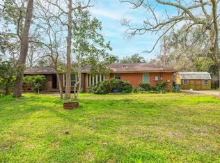 9103 Lazy Ln, Hitchcock, TX 77563