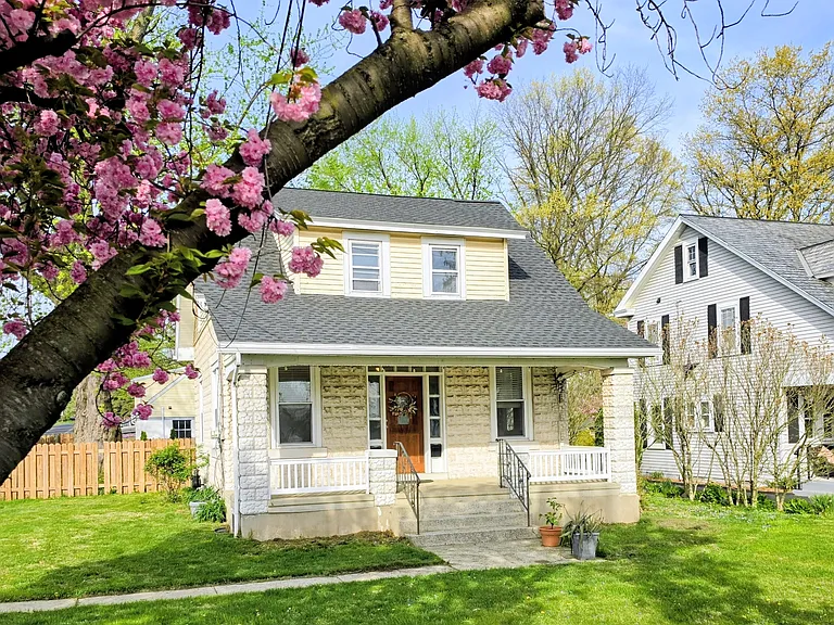 712 S Broad St — Photo 1