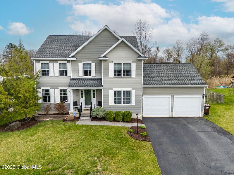 2nd image of 62 Sandy Lane