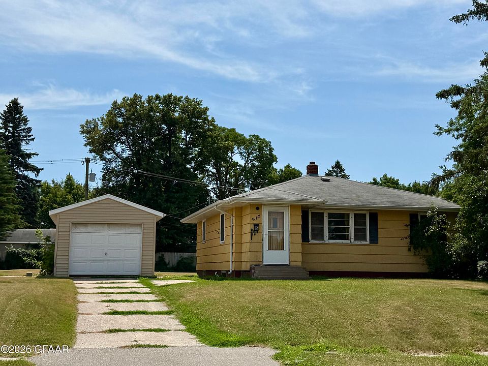 1st image of 317 Pleasant Ave