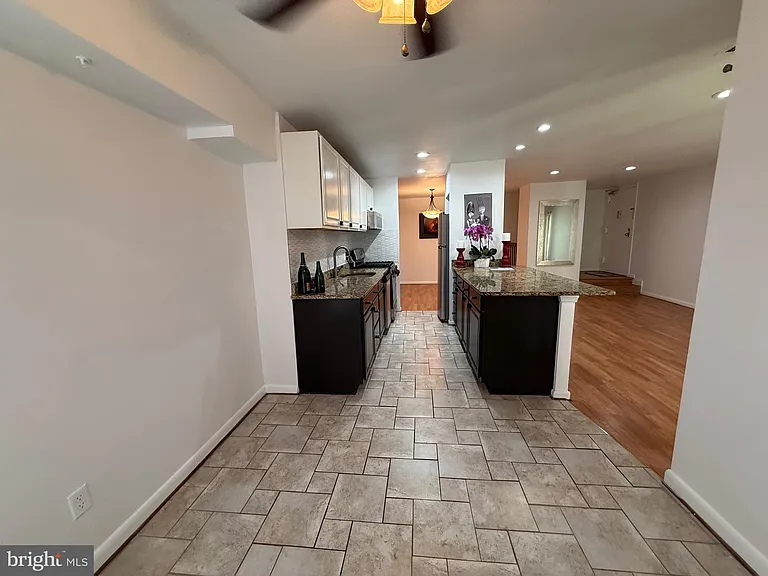 11212 Chestnut Grove Sq #115 — Photo 12
