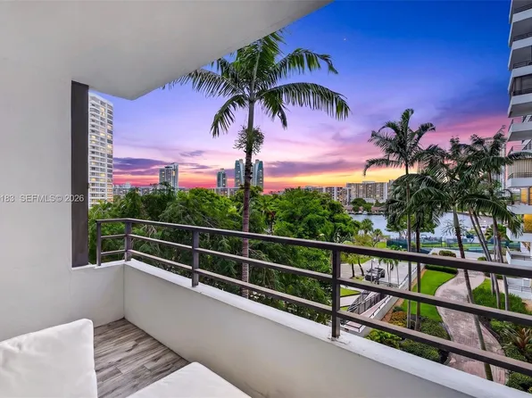 500 Three Islands Blvd, Hallandale, FL