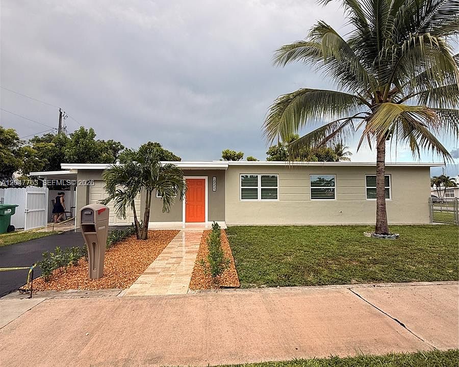 1st image of 10555 SW 32nd St