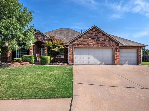 2501 Auburn Ct, Edmond, OK 73012