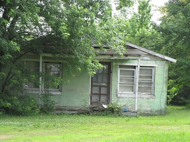 1st image of 1011 State Highway 561 W