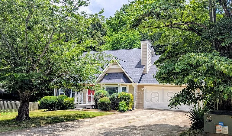 4635 Hampton Square Dr — Photo 32