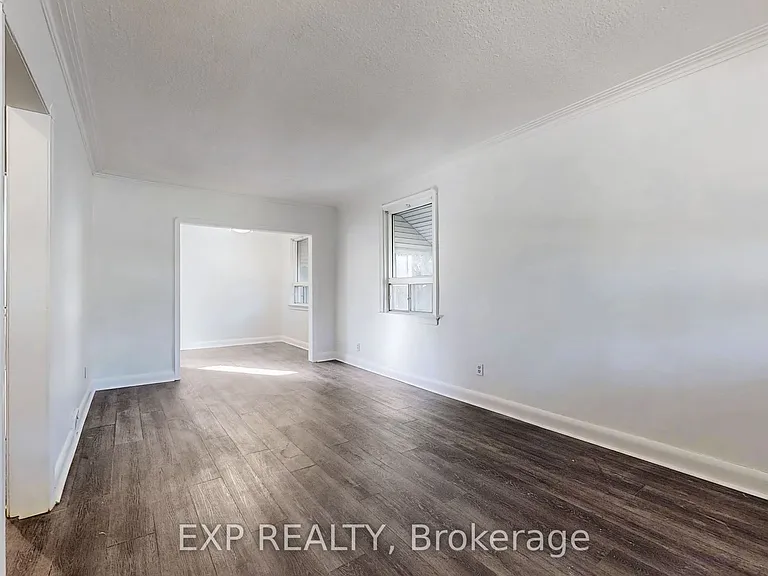 47 Boyce Ave S — Photo 8