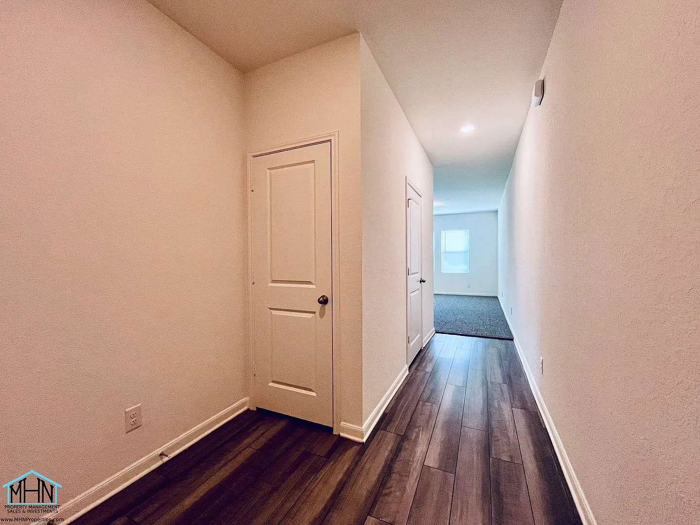 Charming 2 Storey 3-Bedroom 2.5-Bath House for Rent Your Dream Home Awaits! — Photo 4