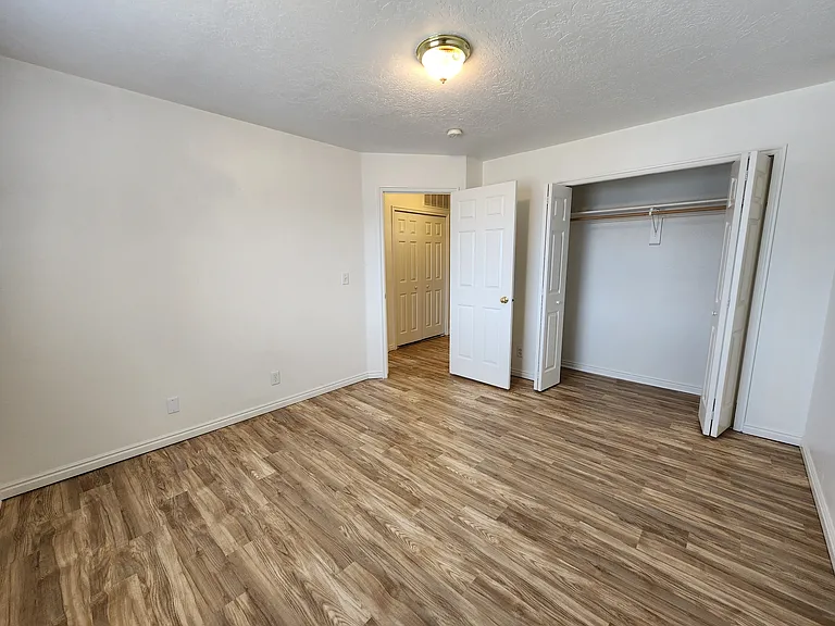 163 Center St Apt 112 - 5_03312025