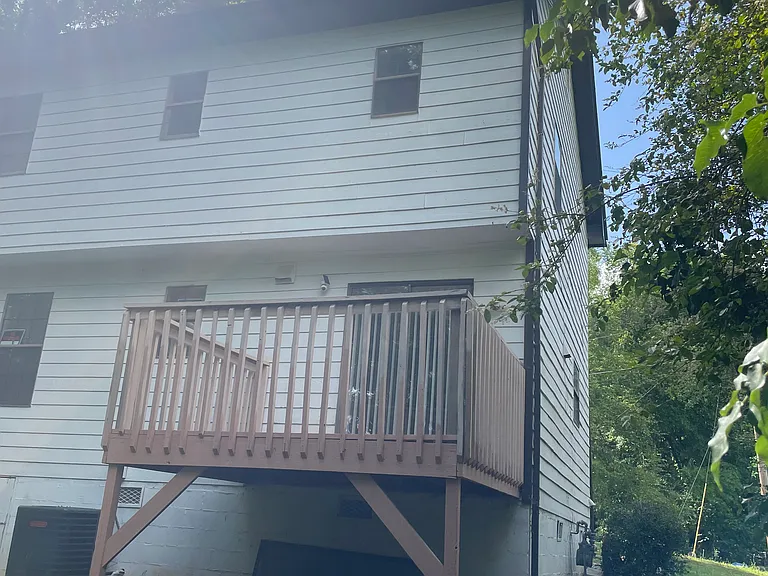4475 Longley Ln — Photo 8