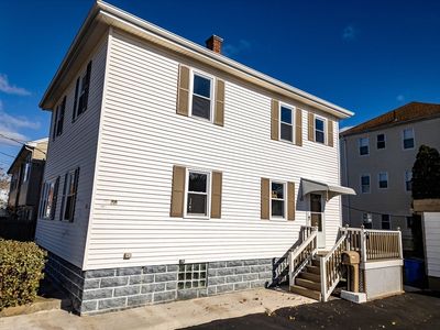 88 Price Pl, Fall River, MA, 02724