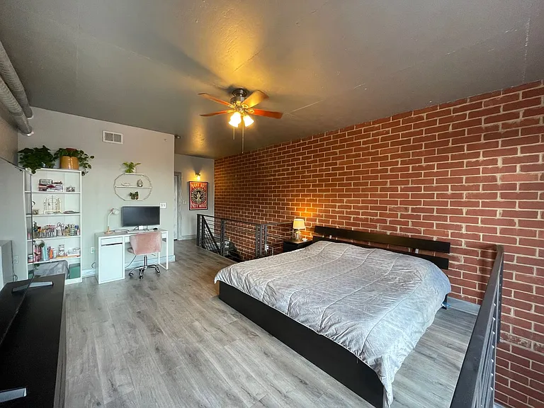 710 W Trade St #312 — Photo 48