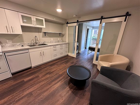 2nd image of 803 Waimanu St #205