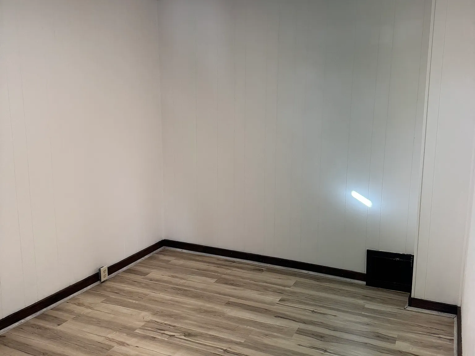 2 bed, 988 sqft, $1,000 — Photo 3