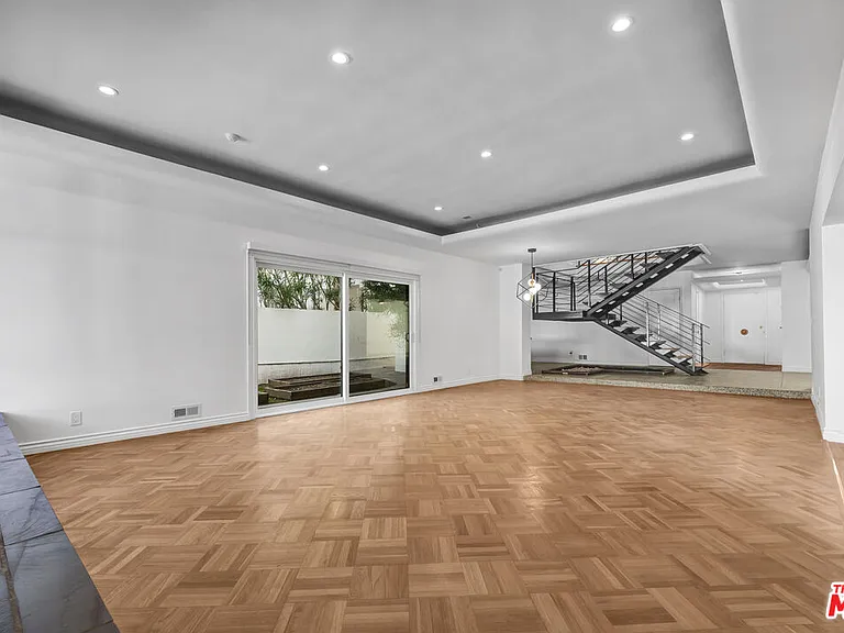 1801 Buckingham Rd — Photo 11