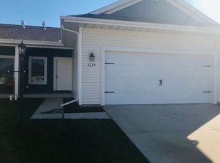 3325 Boulder Ridge Dr, Champaign, IL 61822