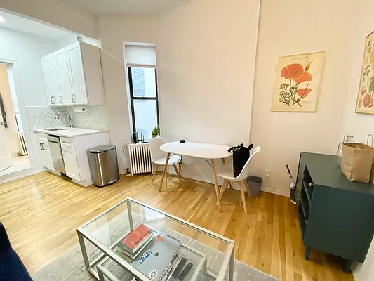 Rented by J PRESTON AND ASSOCIATES INC | media 13