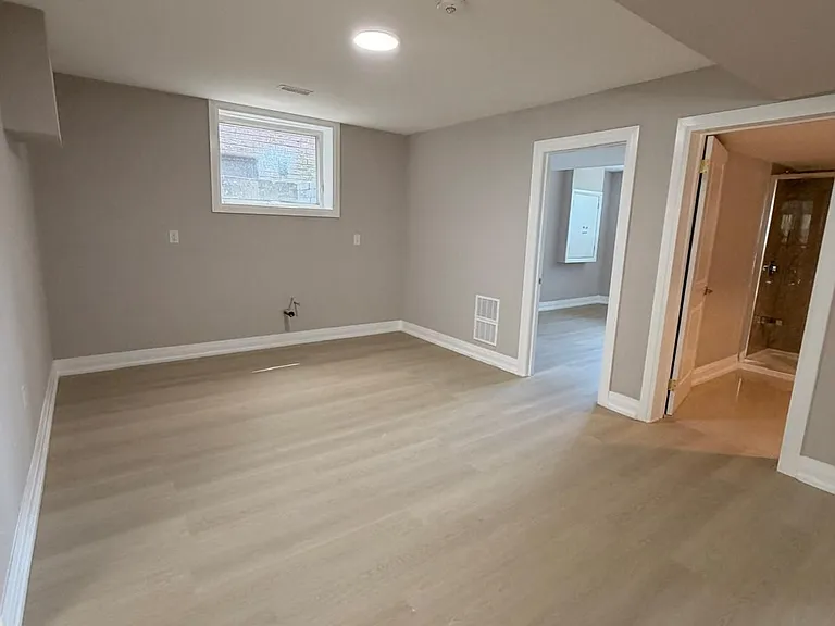 450 Midland Ave — Photo 20