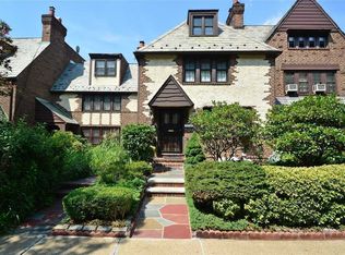 11129 76th Ave, Forest Hills, NY 11375