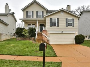1527 Glenn Brooke Woods Cir, Ballwin, MO