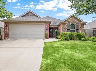 4312 W Baltimore Dr, Rogers, AR 72758