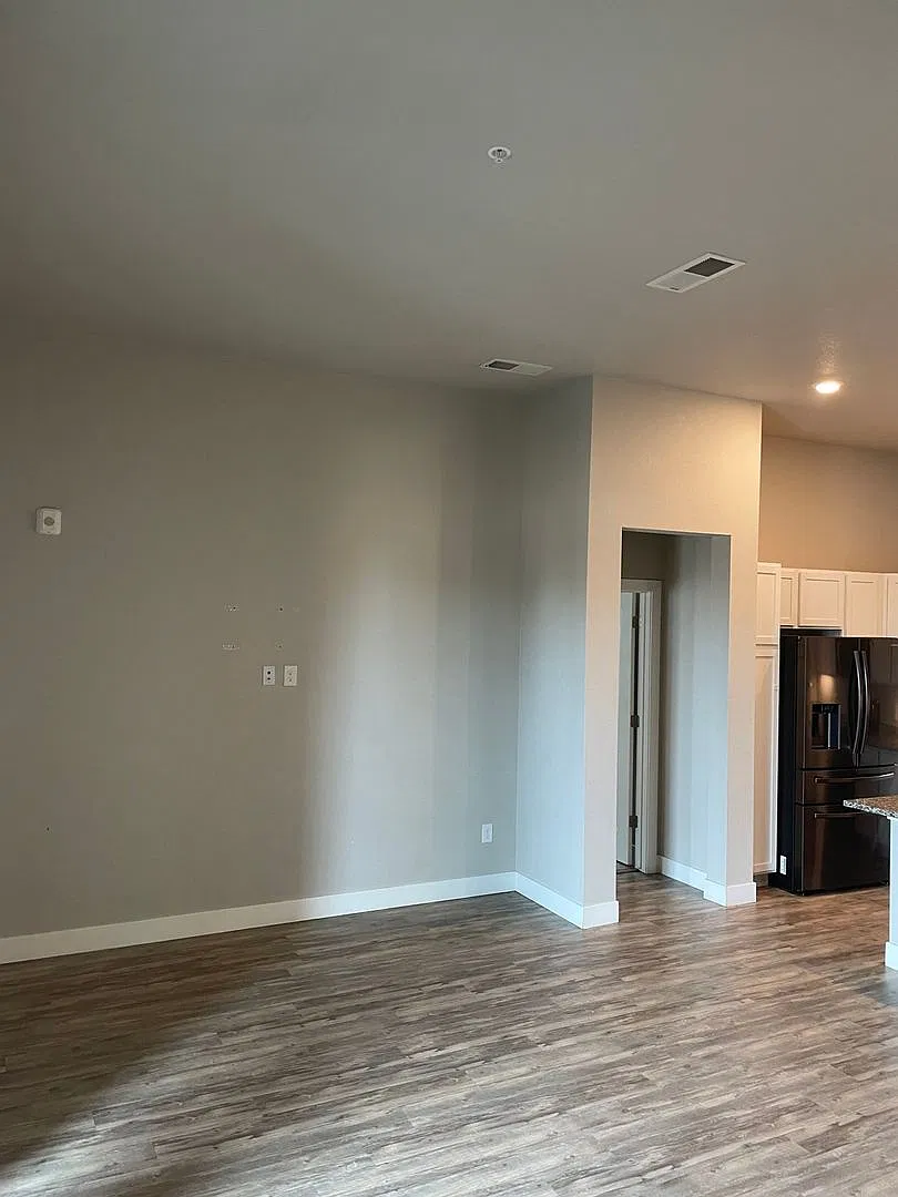 Charming 2BR Condo in Aurora — Photo 4