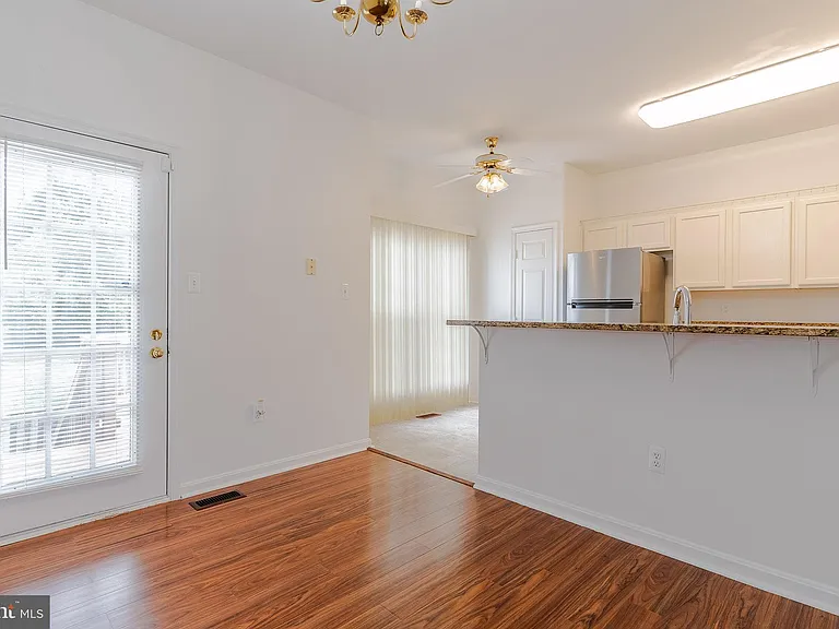 3290 Gina Pl — Photo 9