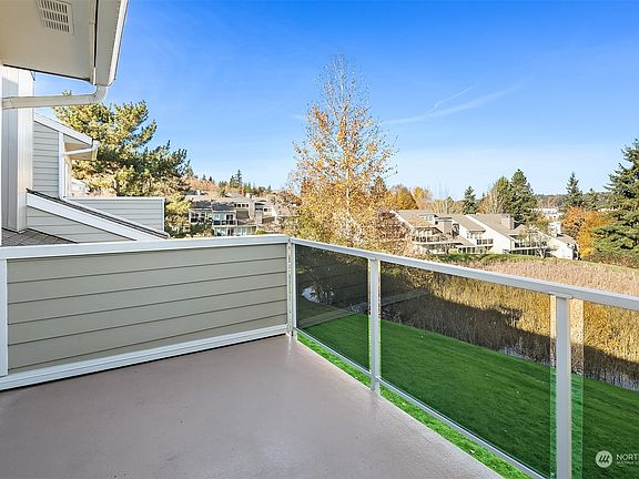 2nd image of 15664 NE 70th Court