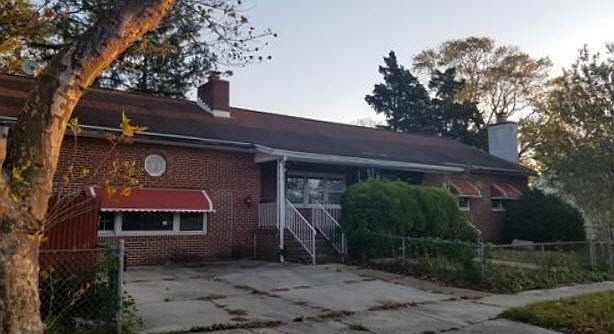 2nd image of 26 Tunis Ave