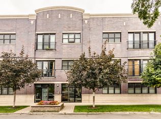 2310 W Nelson St APT 205, Chicago, IL 60618