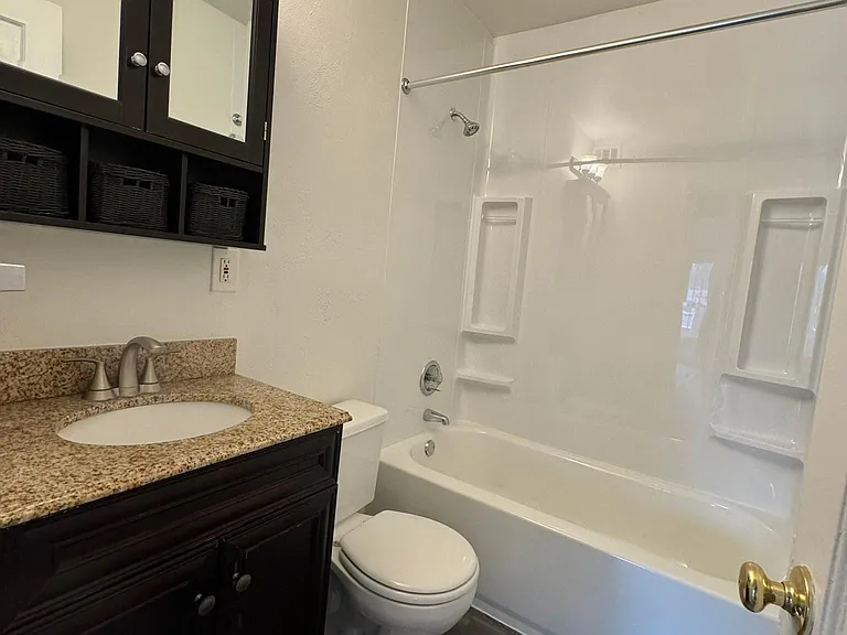 110 Southvue Ct — Photo 15