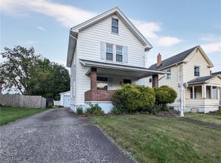 206 Center St, Struthers, OH 44471