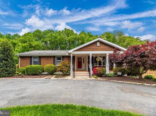 760 Middletrail Ct, Mount Airy, MD 21771