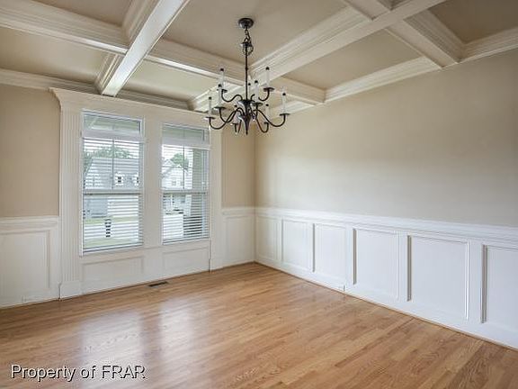 5th image of 1430 Vergeland Dr